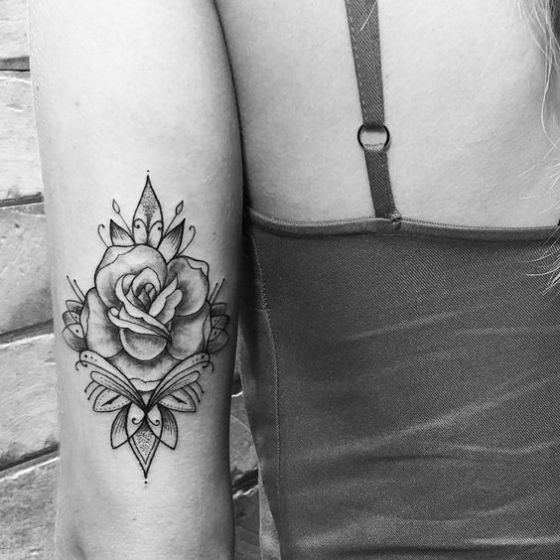 99 Tatuajes De Rosas Disenos Para Mujer