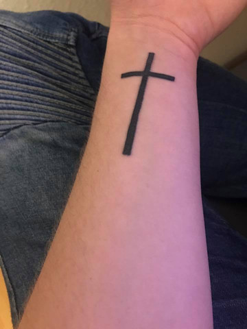 kreuz tatuajes cruces falsch unterarm bedeutung schlechte satanismus antebrazo herum tatuajesparamujeres