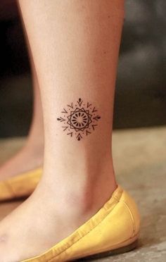 Tatuajes en las piernas: diseños, tendencias y estilos